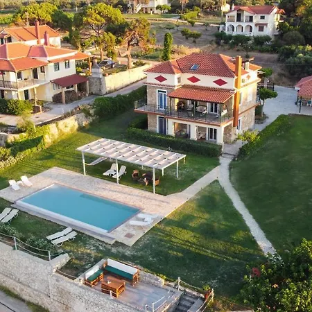 Omega Estate * Kypseli