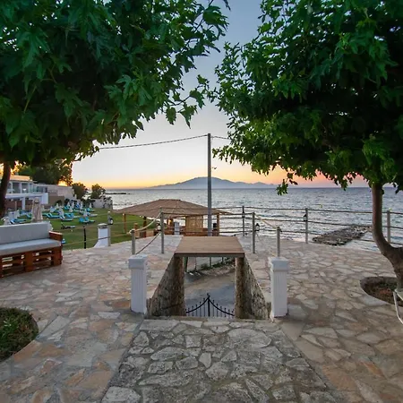 Omega Estate וילה Kypseli